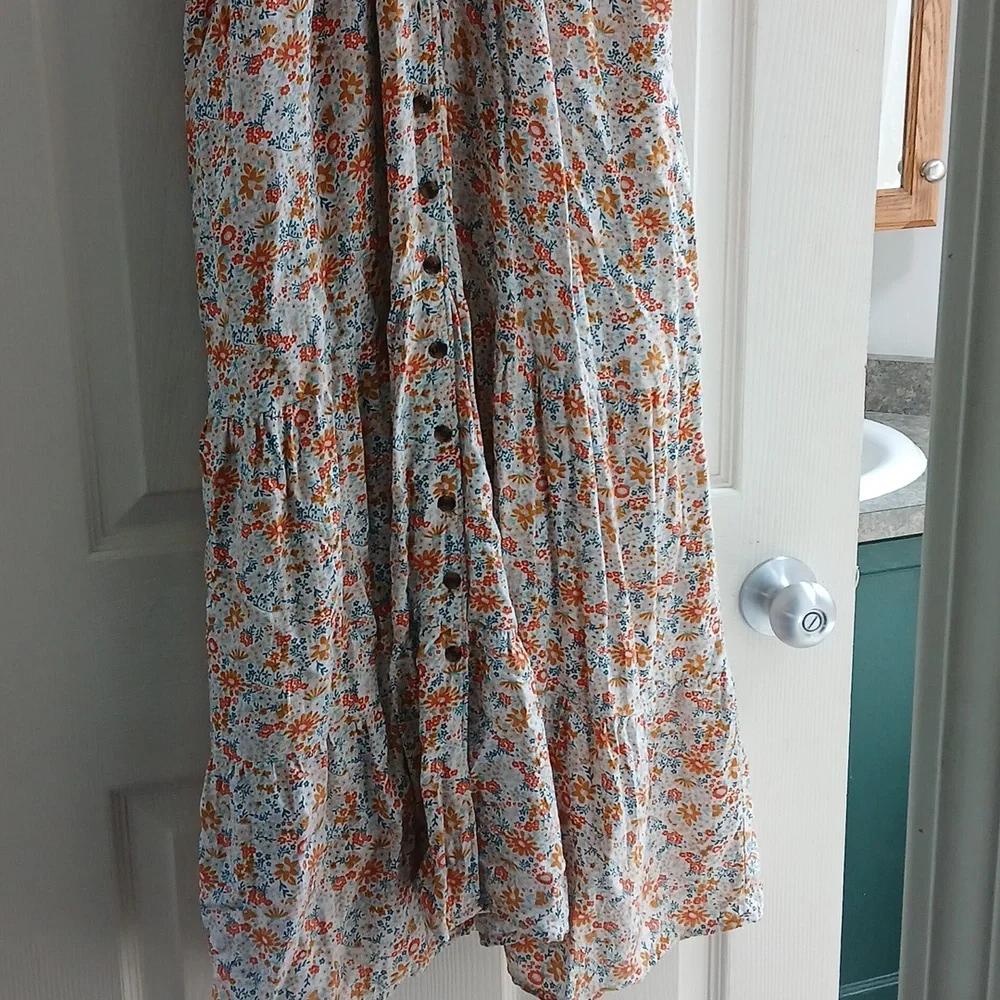 Dress - Picture 3 of 4